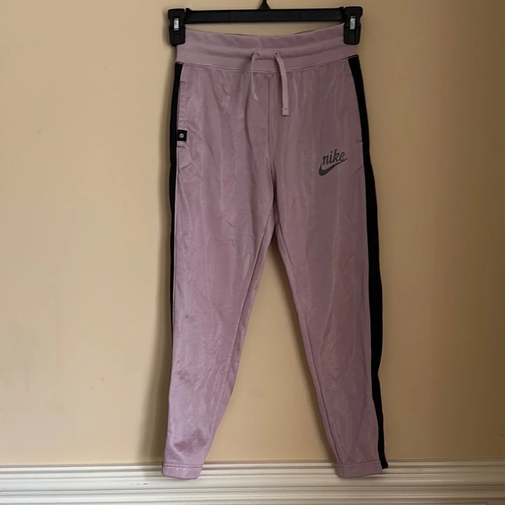 Nike kids light